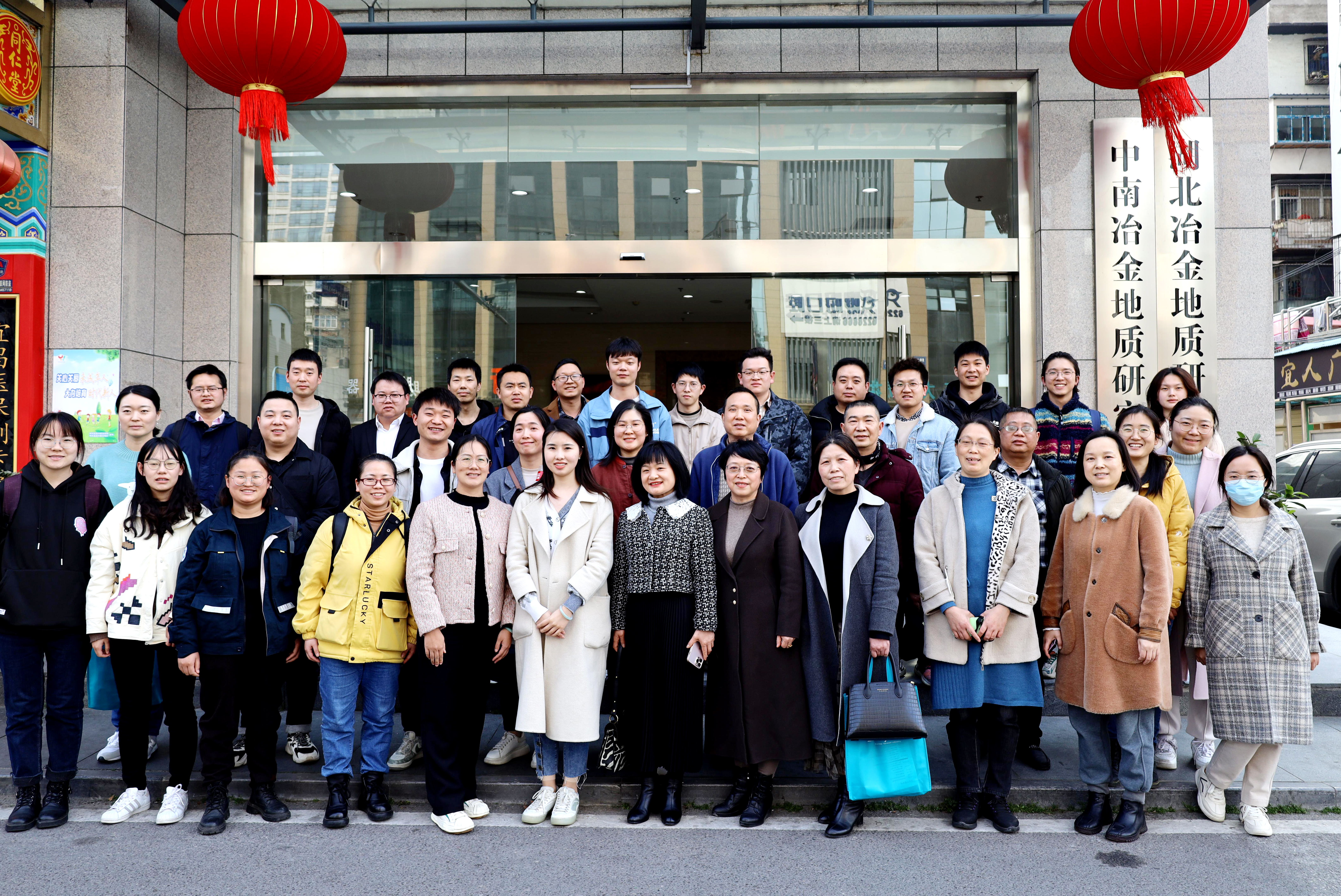 1合影高清3.jpg 壹号娱乐